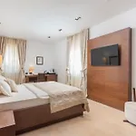 Hotel Marmont Heritage (adults Only) 4*