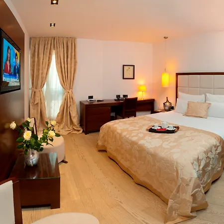 Marmont Heritage (adults Only) سبليت