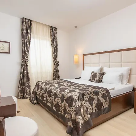 Hotel Marmont Heritage (adults Only) 4*