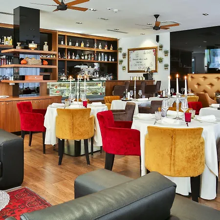 Marmont Heritage (adults Only) سبليت