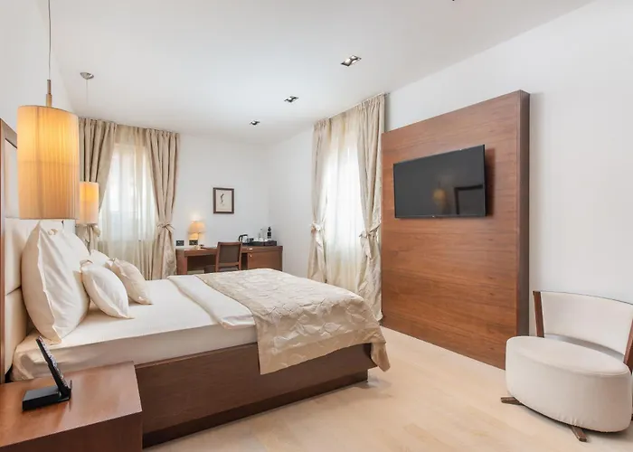 Hotel Marmont Heritage (adults Only) 4*