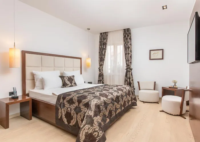 Hotel Marmont Heritage (adults Only) 4*