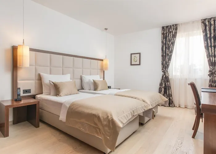 Hotel Marmont Heritage (adults Only)
